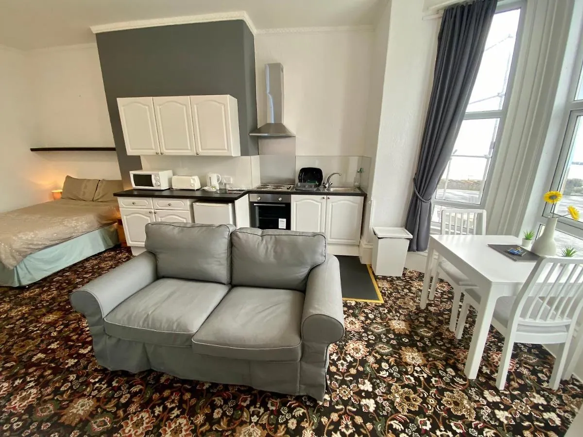 Beaconsfield Holiday Apartments Bridlington