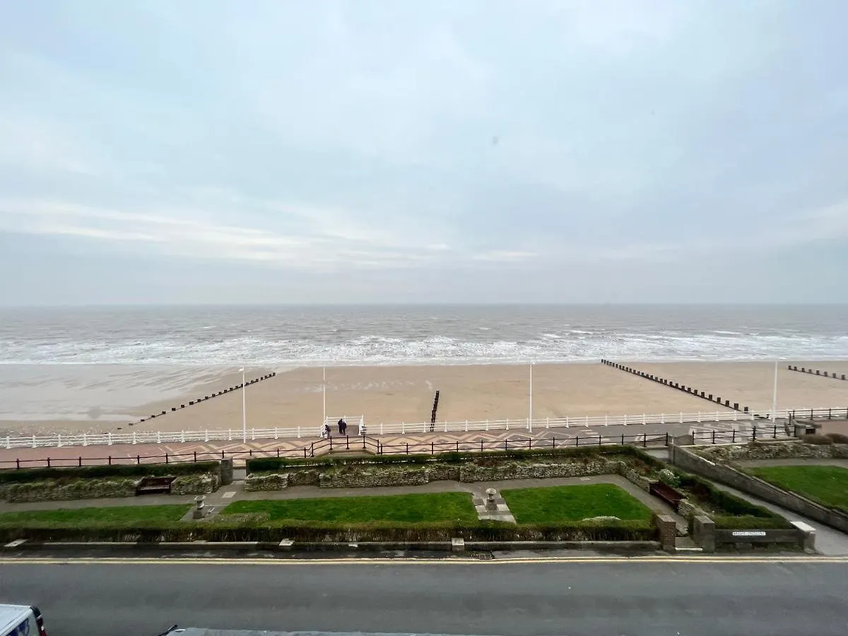 Beaconsfield Holiday Apartments Bridlington