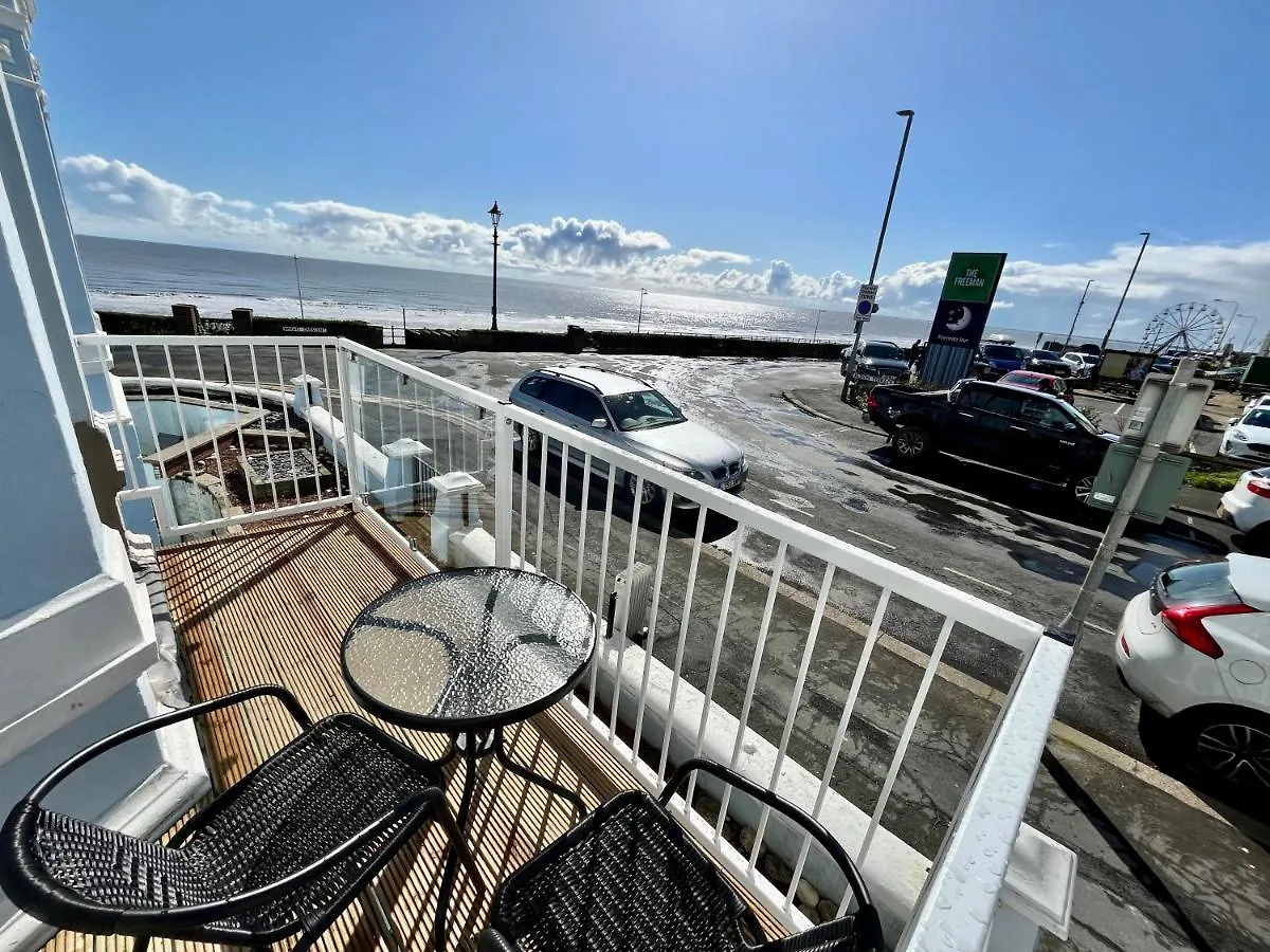 Beaconsfield Holiday Apartments Bridlington