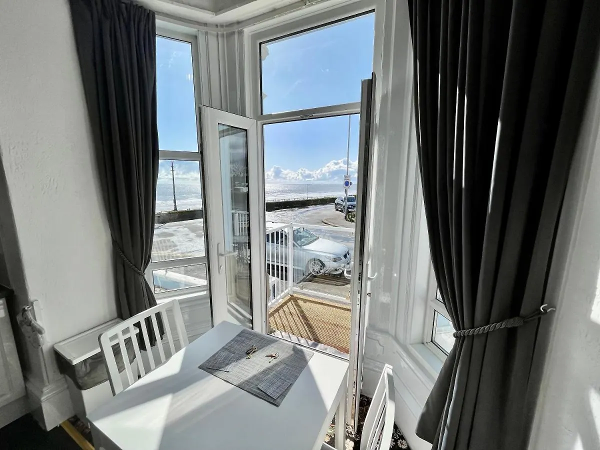 Beaconsfield Holiday Apartments Bridlington