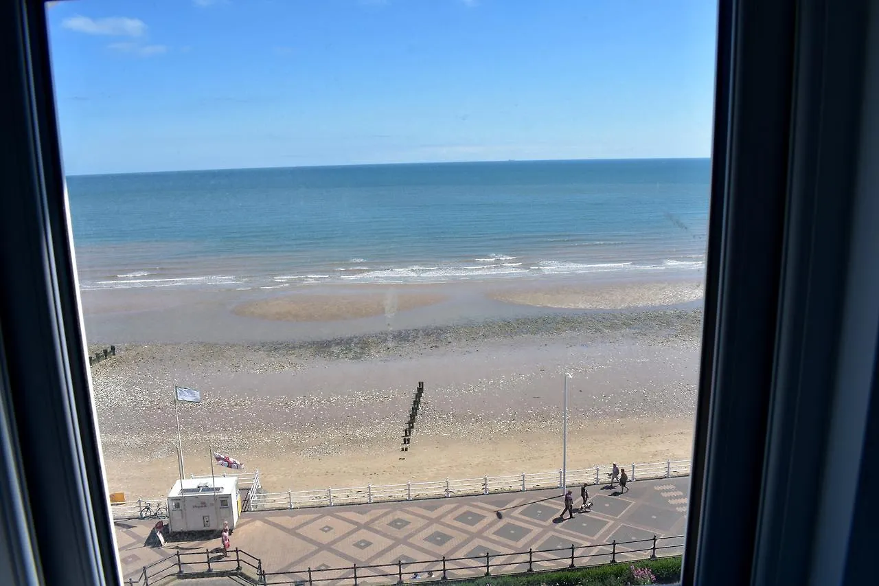 Beaconsfield Holiday Apartments Bridlington